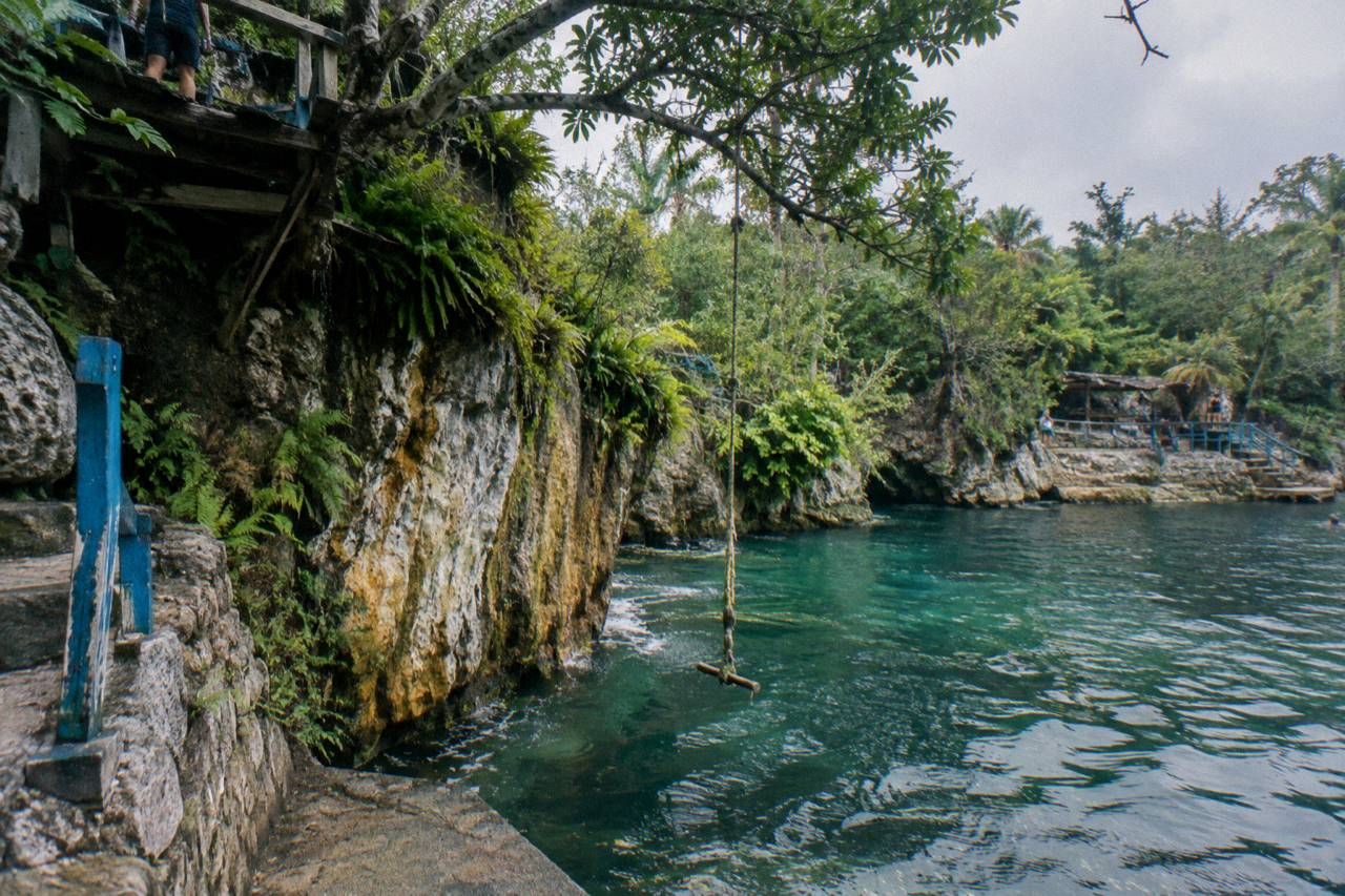 Montego Bay: Private Dunn's River Falls and Blue Hole Tour